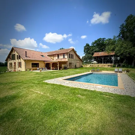 D Hotes Puchouaou Sur Le Chemin De Saint Jacques De Compostelle Bed and breakfast Montesquiou