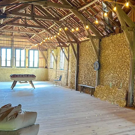 D Hotes Puchouaou Sur Le Chemin De Saint Jacques De Compostelle Bed and breakfast Montesquiou