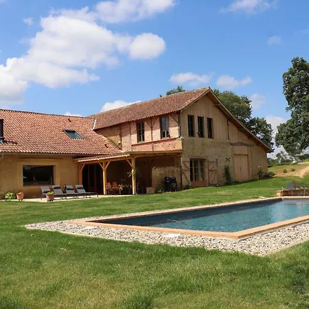 D Hotes Puchouaou Sur Le Chemin De Saint Jacques De Compostelle 3* Montesquiou