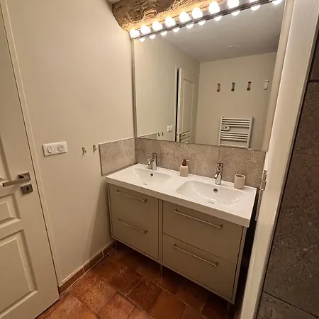 D Hotes Puchouaou Sur Le Chemin De Saint Jacques De Compostelle Bed and breakfast