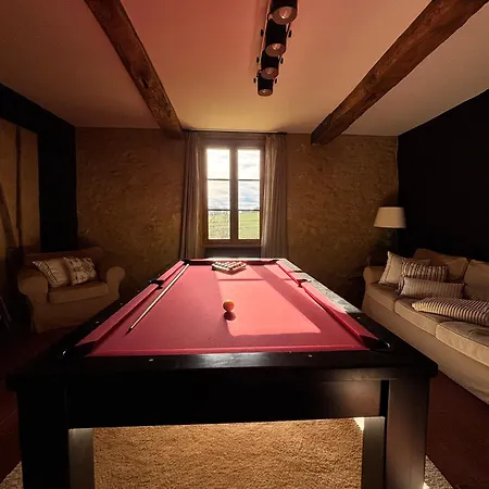 D Hotes Puchouaou Sur Le Chemin De Saint Jacques De Compostelle Bed and breakfast