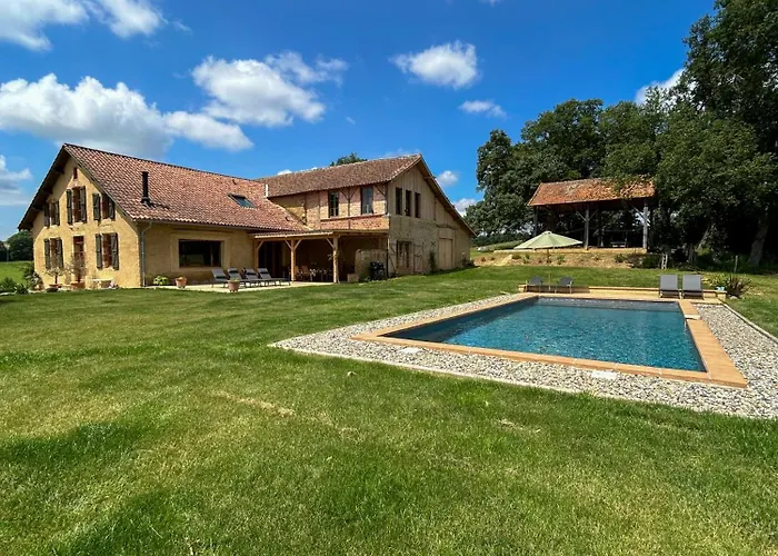 D Hotes Puchouaou Sur Le Chemin De Saint Jacques De Compostelle