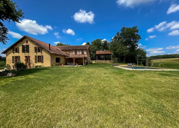 D Hotes Puchouaou Sur Le Chemin De Saint Jacques De Compostelle Bed & Breakfast Montesquiou