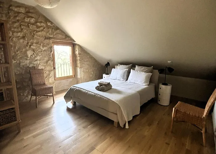 D Hotes Puchouaou Sur Le Chemin De Saint Jacques De Compostelle Bed & Breakfast